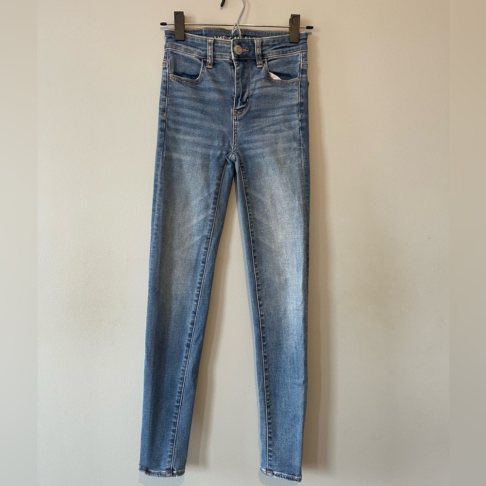 American Eagle Outfitters Light Blue Skinny Jeans